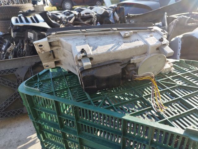 bontott SKODA OCTAVIA I Jobb Fényszóró