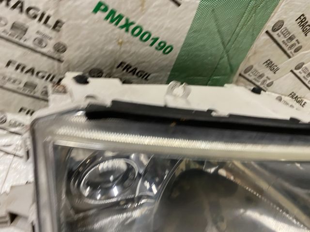 bontott SKODA OCTAVIA I Jobb Fényszóró