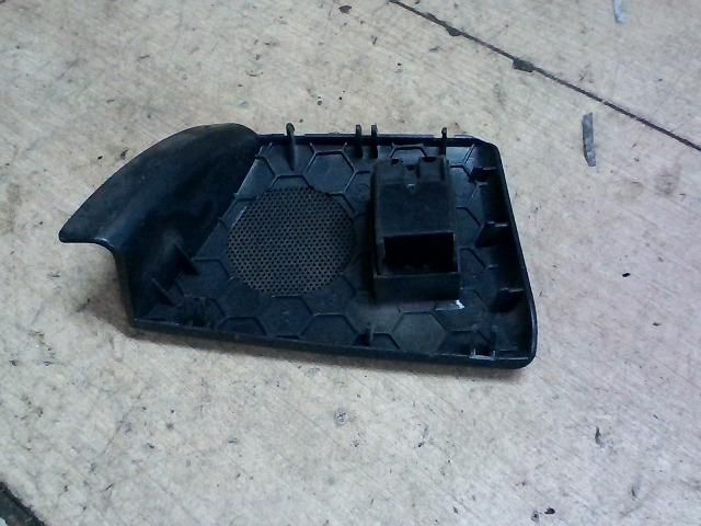 bontott SKODA OCTAVIA I Jobb hátsó Ablakemelő Kapcsoló