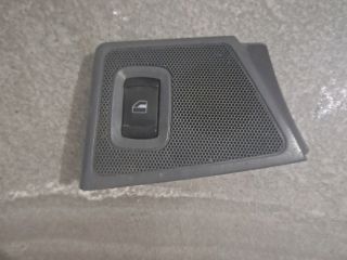 bontott SKODA OCTAVIA I Jobb hátsó Ablakemelő Kapcsoló