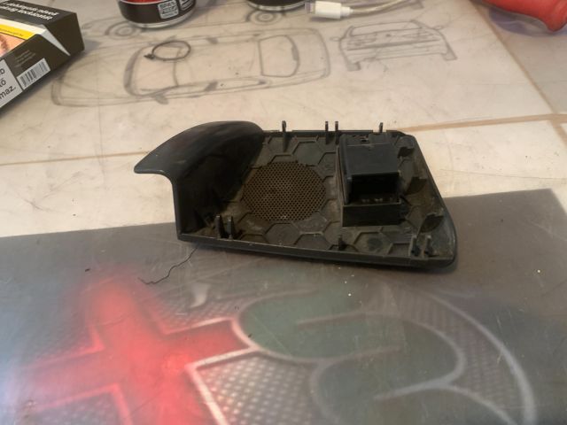 bontott SKODA OCTAVIA I Jobb hátsó Ablakemelő Kapcsoló