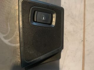 bontott SKODA OCTAVIA I Jobb hátsó Ablakemelő Kapcsoló