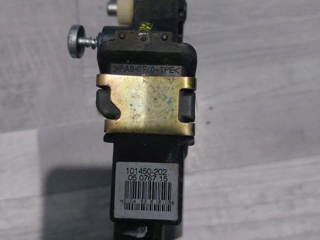 bontott SKODA OCTAVIA I Jobb hátsó Ablakemelő Motor