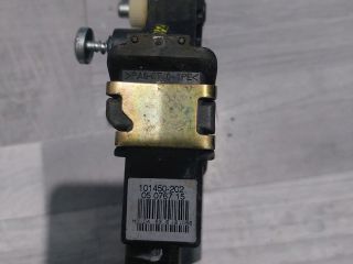 bontott SKODA OCTAVIA I Jobb hátsó Ablakemelő Motor