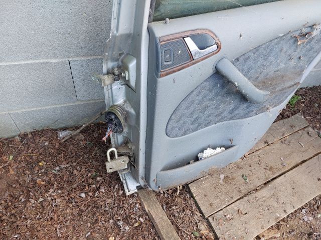 bontott SKODA OCTAVIA I Jobb hátsó Ajtó (Részeivel)