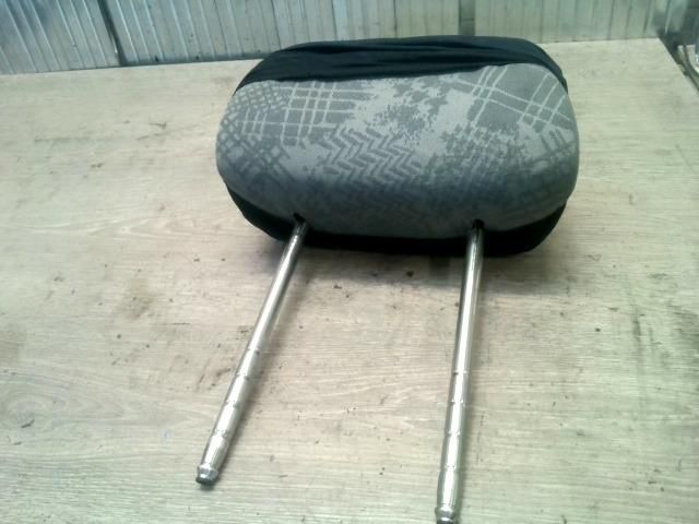 bontott SKODA OCTAVIA I Jobb hátsó Fejtámla