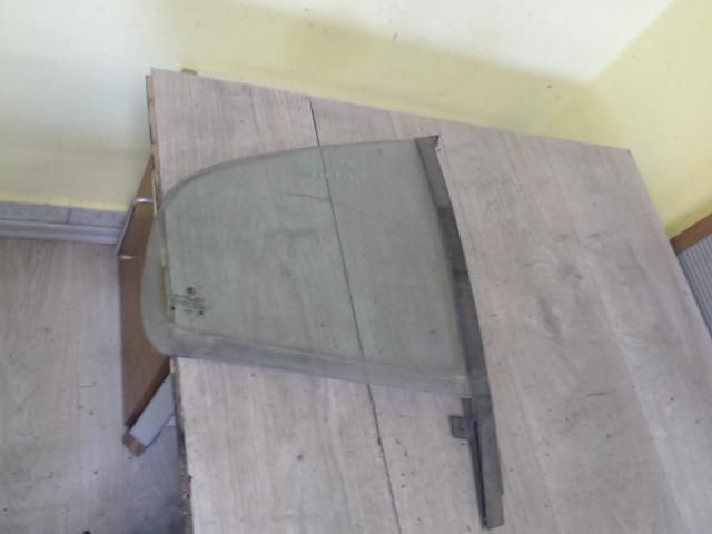 bontott SKODA OCTAVIA I Jobb hátsó Fixüveg (Ajtóban)