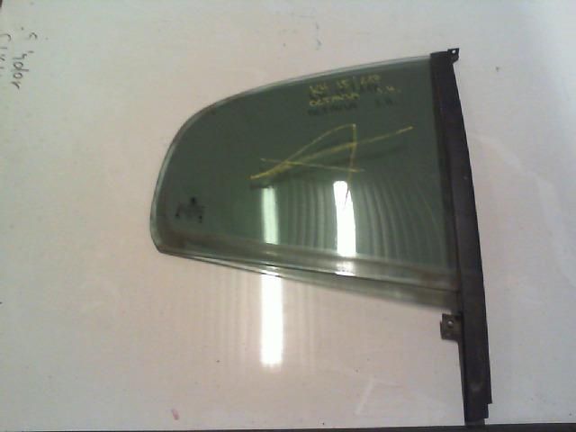 bontott SKODA OCTAVIA I Jobb hátsó Fixüveg (Ajtóban)