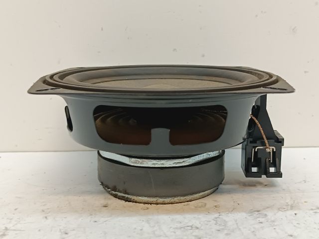 bontott SKODA OCTAVIA I Jobb hátsó Hangszóró