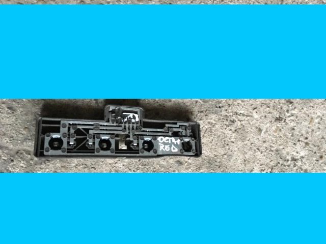 bontott SKODA OCTAVIA I Jobb Hátsó Lámpa Foglalat