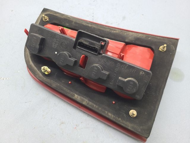 bontott SKODA OCTAVIA I Jobb Hátsó Lámpa