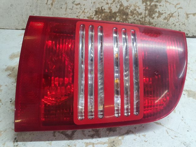 bontott SKODA OCTAVIA I Jobb Hátsó Lámpa