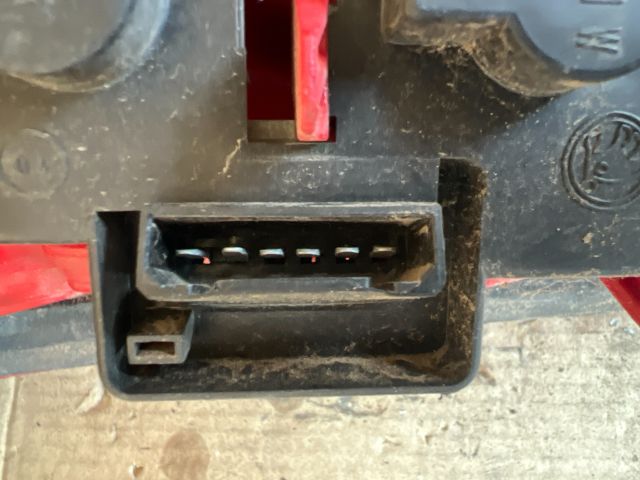 bontott SKODA OCTAVIA I Jobb Hátsó Lámpa