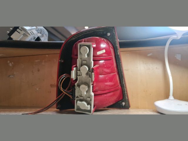 bontott SKODA OCTAVIA I Jobb Hátsó Lámpa