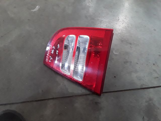 bontott SKODA OCTAVIA I Jobb Hátsó Lámpa