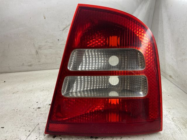 bontott SKODA OCTAVIA I Jobb Hátsó Lámpa