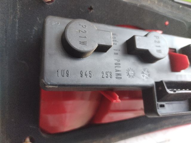 bontott SKODA OCTAVIA I Jobb Hátsó Lámpa