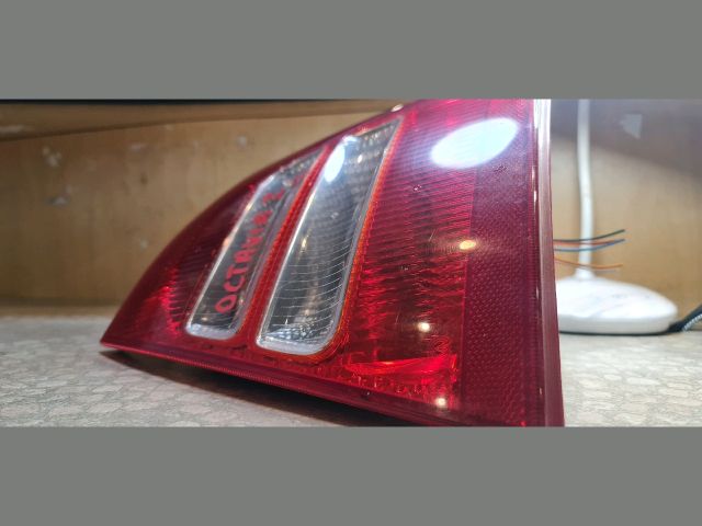 bontott SKODA OCTAVIA I Jobb Hátsó Lámpa