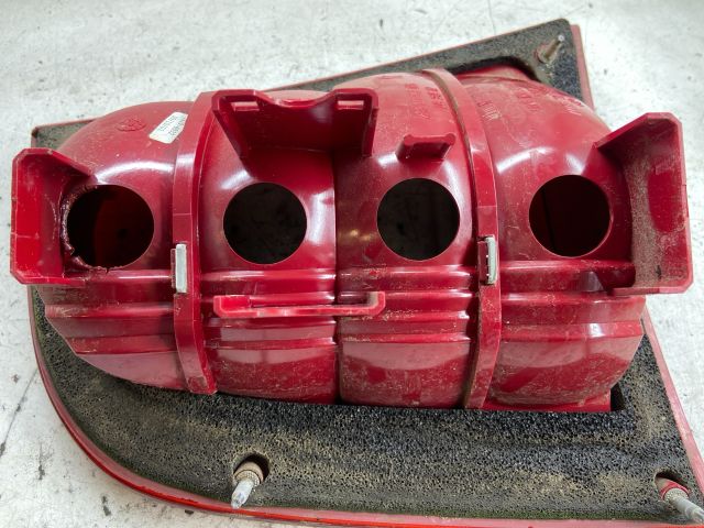 bontott SKODA OCTAVIA I Jobb Hátsó Lámpa