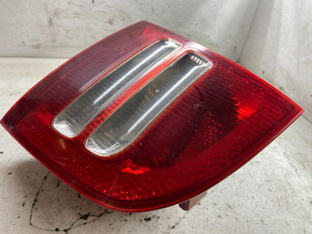 bontott SKODA OCTAVIA I Jobb Hátsó Lámpa