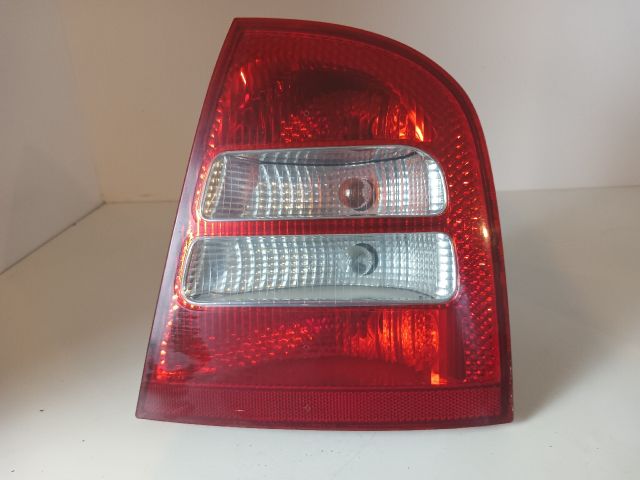 bontott SKODA OCTAVIA I Jobb Hátsó Lámpa