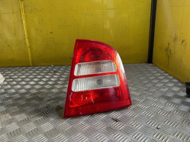 bontott SKODA OCTAVIA I Jobb Hátsó Lámpa