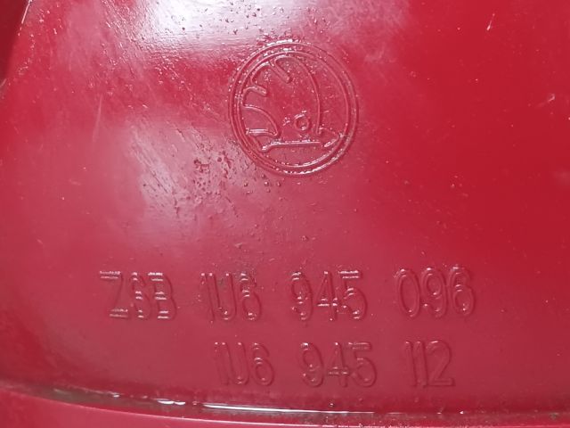 bontott SKODA OCTAVIA I Jobb Hátsó Lámpa