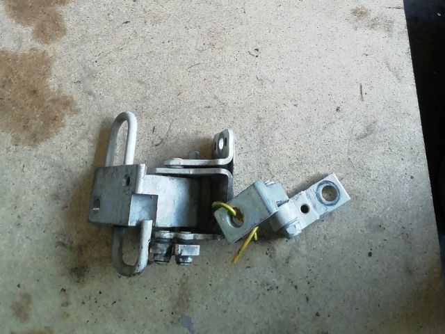 bontott SKODA OCTAVIA I Jobb hátsó Zsanér