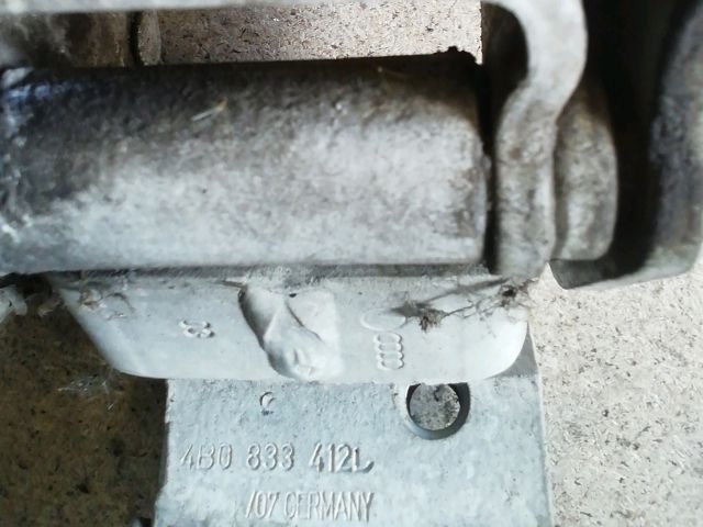 bontott SKODA OCTAVIA I Jobb hátsó Zsanér