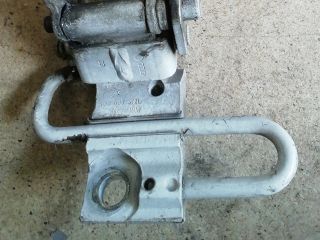 bontott SKODA OCTAVIA I Jobb hátsó Zsanér