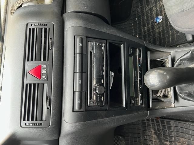 bontott SKODA OCTAVIA I Jobb Külső Hátsó Lámpa