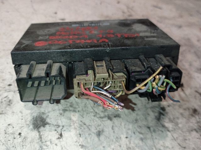 bontott SKODA OCTAVIA I Komfort Elektronika