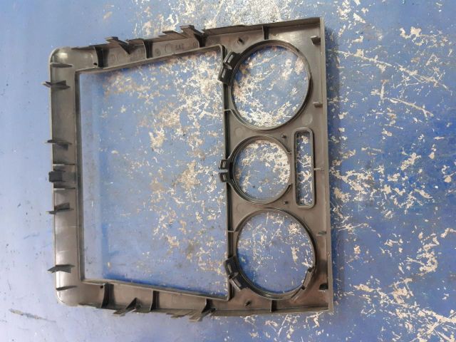 bontott SKODA OCTAVIA I Középkonzol Keret