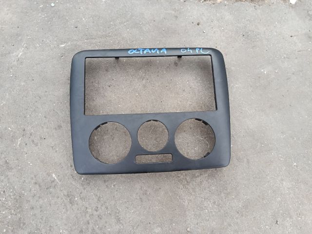 bontott SKODA OCTAVIA I Középkonzol Keret