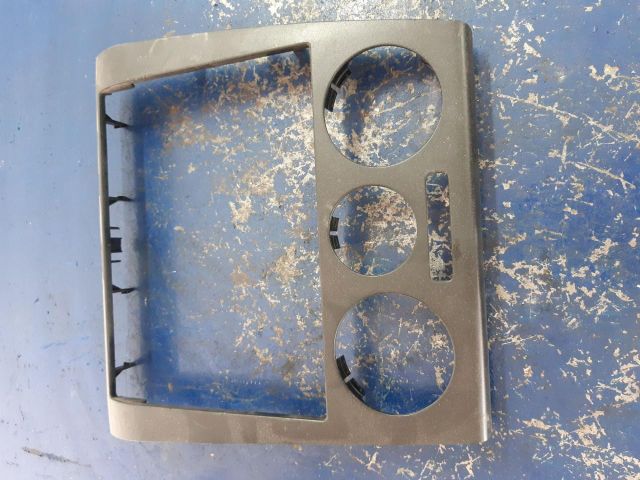 bontott SKODA OCTAVIA I Középkonzol Keret