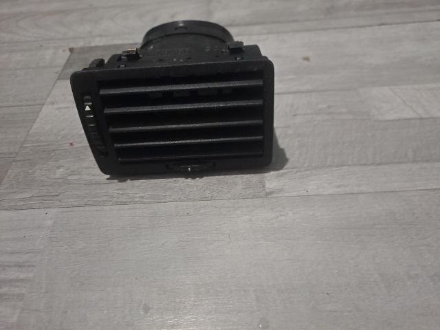 bontott SKODA OCTAVIA I Középső Jobb Szellőző