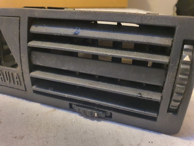 bontott SKODA OCTAVIA I Középső Szellőző