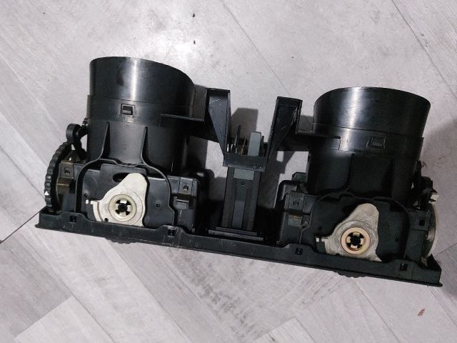 bontott SKODA OCTAVIA I Középső Szellőző