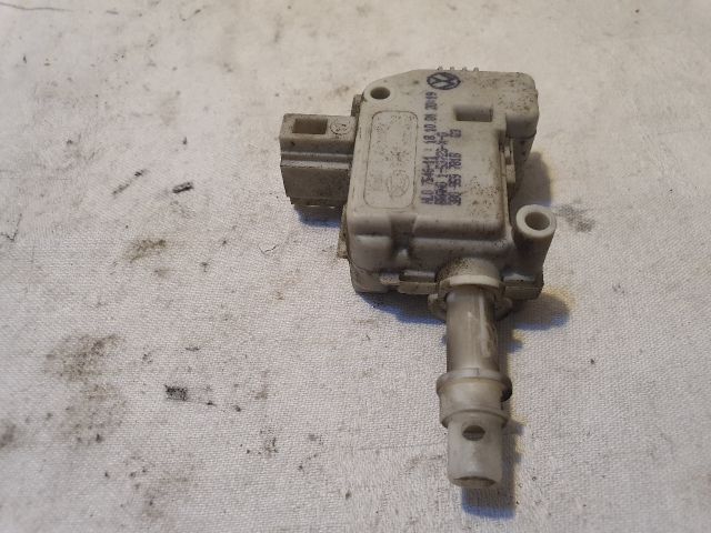 bontott SKODA OCTAVIA I Központizár Motor Csomagtérajtó