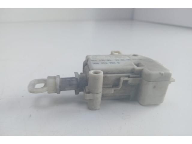 bontott SKODA OCTAVIA I Központizár Motor Tankajtó