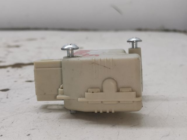 bontott SKODA OCTAVIA I Központizár Motor Tankajtó