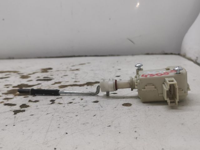 bontott SKODA OCTAVIA I Központizár Motor Tankajtó