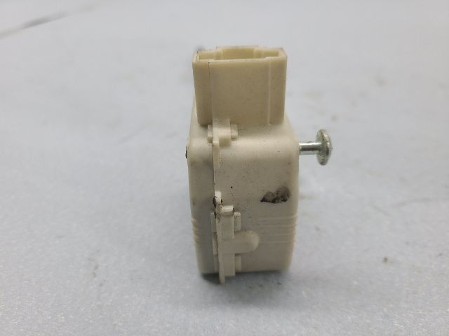 bontott SKODA OCTAVIA I Központizár Motor Tankajtó