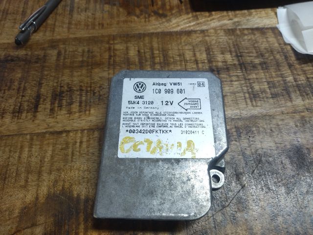 bontott SKODA OCTAVIA I Légzsák Elektronika