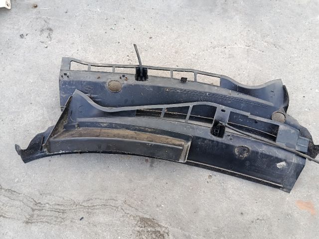 bontott SKODA OCTAVIA I Levélrács