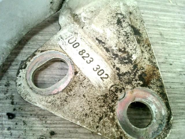 bontott SKODA OCTAVIA I Motorháztető Jobb Zsanér