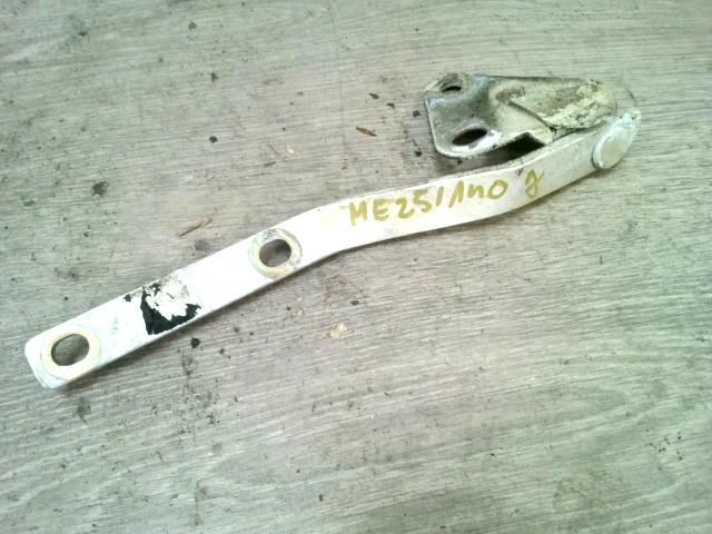 bontott SKODA OCTAVIA I Motorháztető Jobb Zsanér