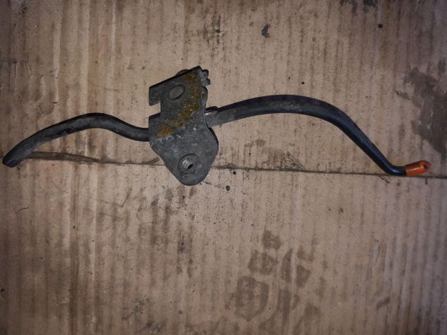 bontott SKODA OCTAVIA I Motorháztető Nyitó Kar / Gomb