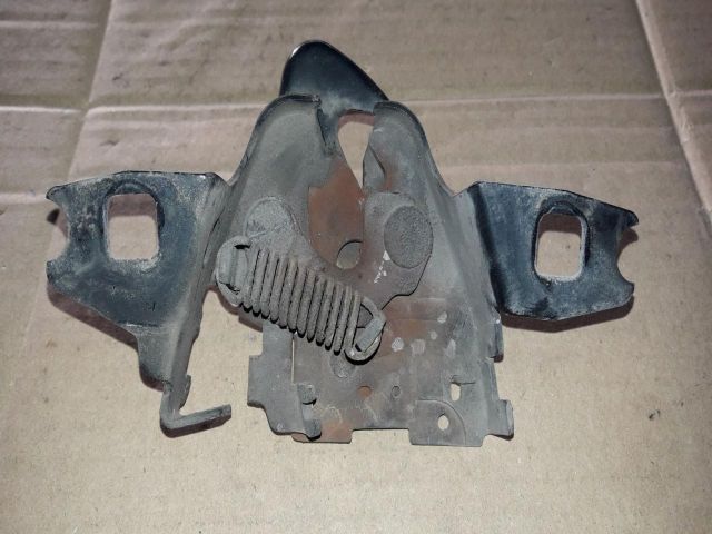 bontott SKODA OCTAVIA I Motorháztető Zárszerkezet