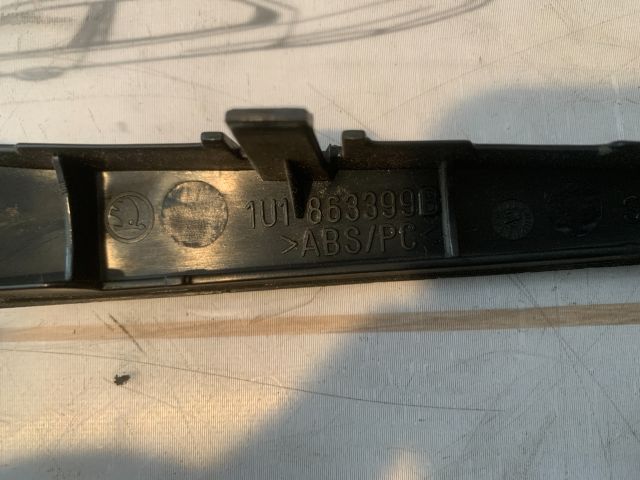 bontott SKODA OCTAVIA I Rádió / CD Keret